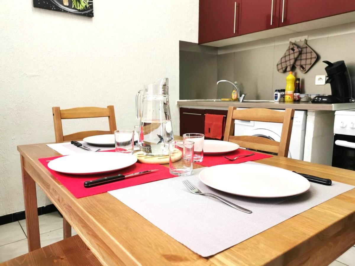 Apartament L'Hypercentre - Clim - Terrasse - Wifi Miramas Zewnętrze zdjęcie