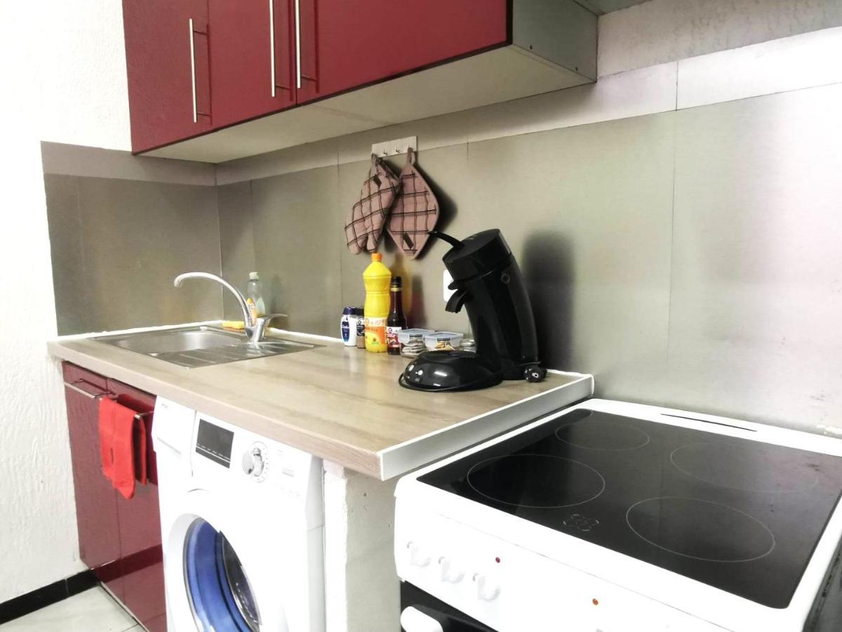 Apartament L'Hypercentre - Clim - Terrasse - Wifi Miramas Zewnętrze zdjęcie